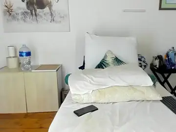 ConnieSmall24  live sex cam