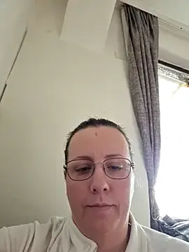 Goodass7  live sex cam