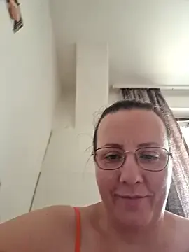 Goodass7  live sex cam