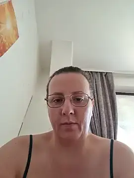Goodass7  live sex cam