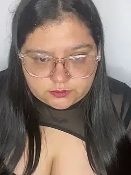 Latina_curvy77  live sex cam
