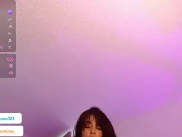 Layna_cold  live sex cam