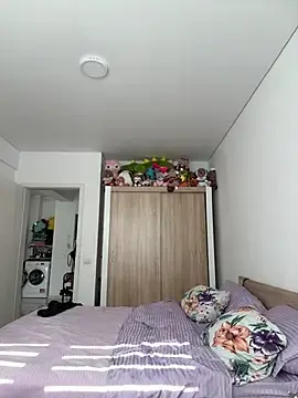 RiriRoseey  live sex cam