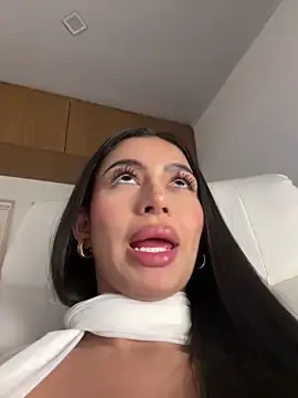 Maddy_bronw_  live sex cam