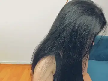 BrilliantGirll  live sex cam