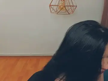 BrilliantGirll  live sex cam