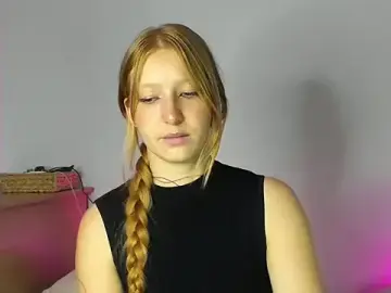 FoxieKiss  live sex cam