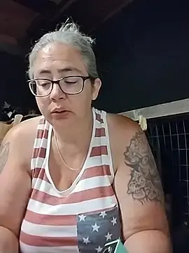 GraceHenderson  live sex cam