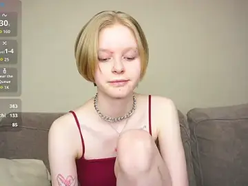 ToyaPletz  live sex cam