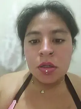 Amarom19  live sex cam