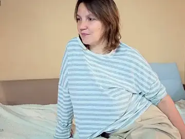 Charline_TheFoxTail  live sex cam