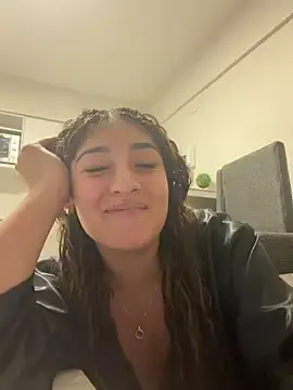 Gia_Noir  live sex cam