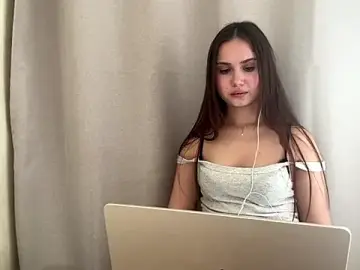MarylynnSimens  live sex cam