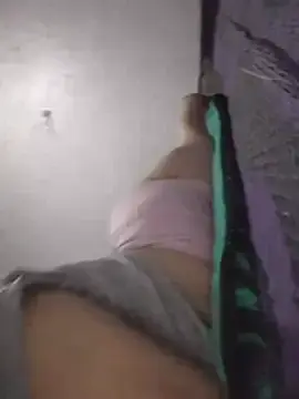 Sweet-arian  live sex cam