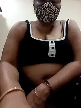 Urvashi_Love  live sex cam