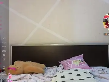 Akame_yametekudasai  live sex cam