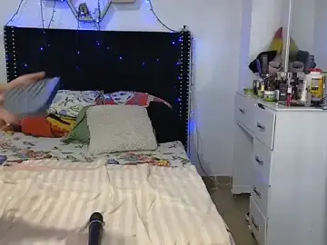 Charlotte_077  live sex cam