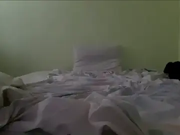 Milkyshiny  live sex cam