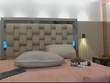 Noah_pariss  live sex cam