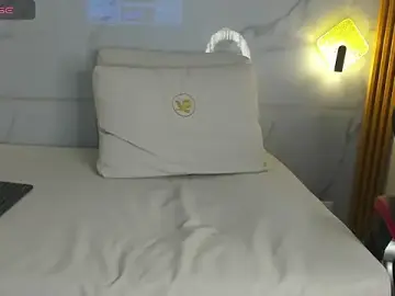 Sara_vause  live sex cam