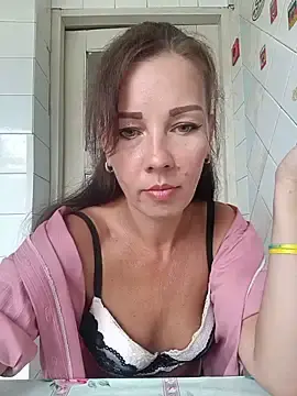 Adeline3302  live sex cam