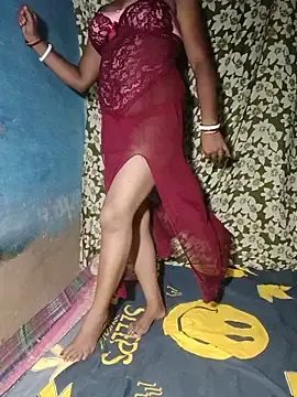AparnaBoudi  live sex cam