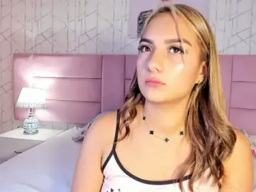 KiikiLovee  live sex cam