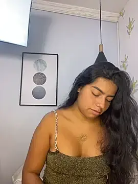 Laia_white  live sex cam