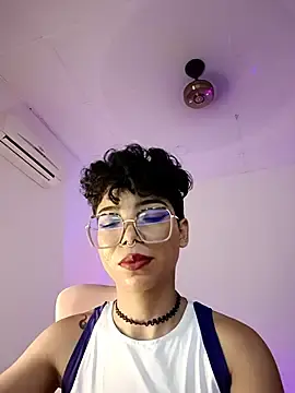 Putaku_San  live sex cam