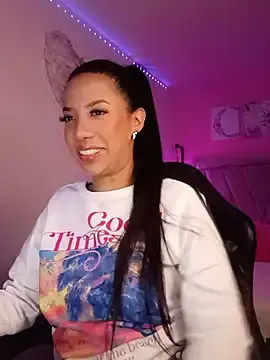SallyWhitee  live sex cam