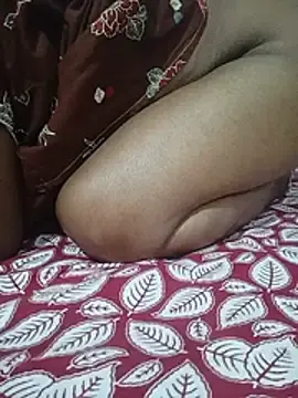 Hottsexyy  live sex cam