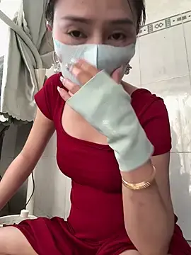 Blowy568  live sex cam