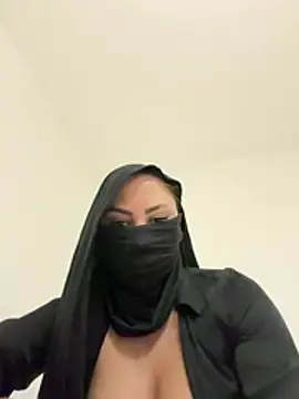 CherryyMia  live sex cam