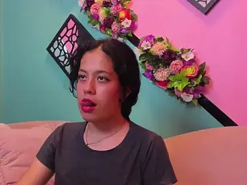 Kaira_luxury  live sex cam