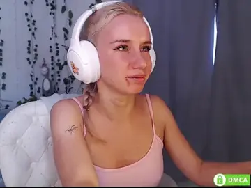 MiaHoking  live sex cam
