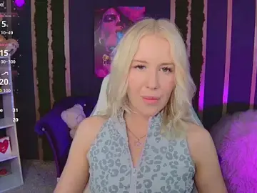 Selenatrend  live sex cam