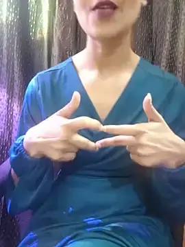 Sexy-lyra  live sex cam