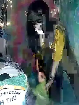 Gautruc52  live sex cam