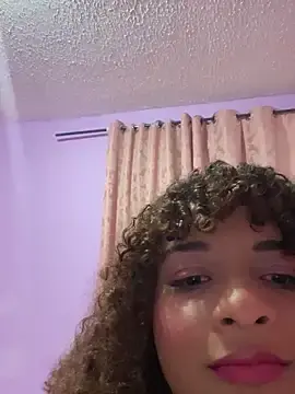 Naluisinha  live sex cam