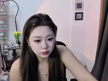 DAHLiA95  live sex cam