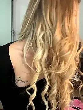 EmiliaCatalina  live sex cam