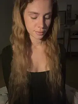 EmiliaCatalina  live sex cam