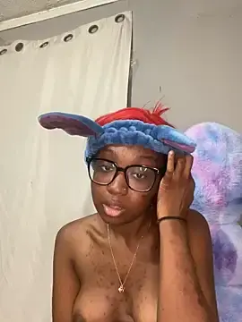 HennessyBaby21  live sex cam