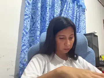 MirianScherf  live sex cam