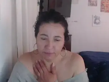 Stefilove10  live sex cam