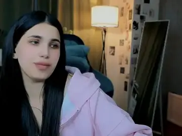 18_yo_talent  live sex cam