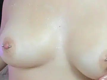 Kitty_Milk_nm  live sex cam