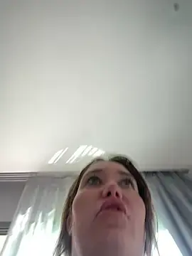 Mrsthicktorious8  live sex cam