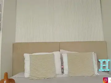 Helen_mooree  live sex cam