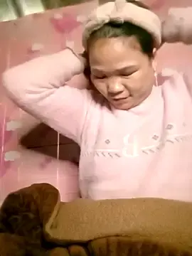 Maymay-2000  live sex cam